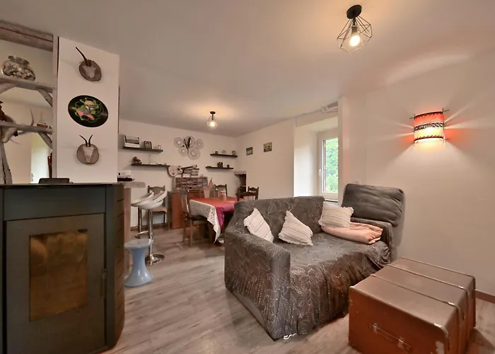 Pays De L'ours - Pyrenees Melles